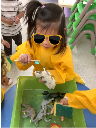 FUN-Moment-in-Our-Toddler-Room 0014